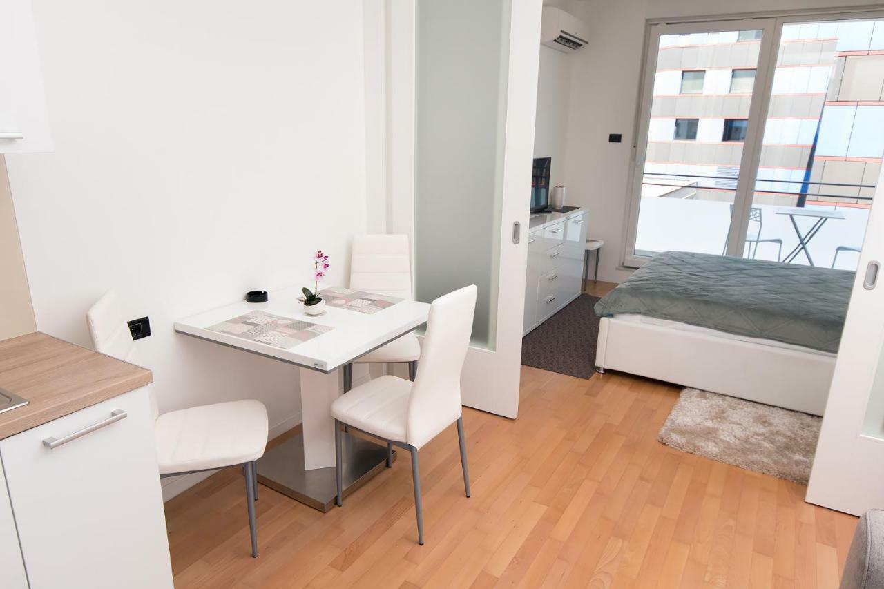 Studio Apartman Bella Lägenhet Zagreb Exteriör bild